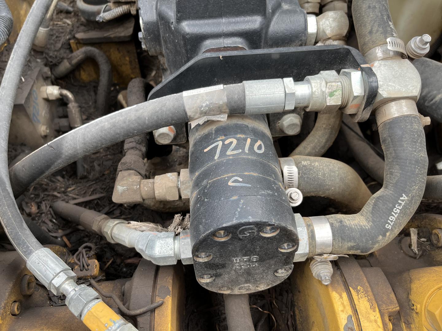 ./imagenes/INVOICE/2019/16000/MINICARGADOR 318D JOHN DEERE PARA REFACCIONES (12).JPG